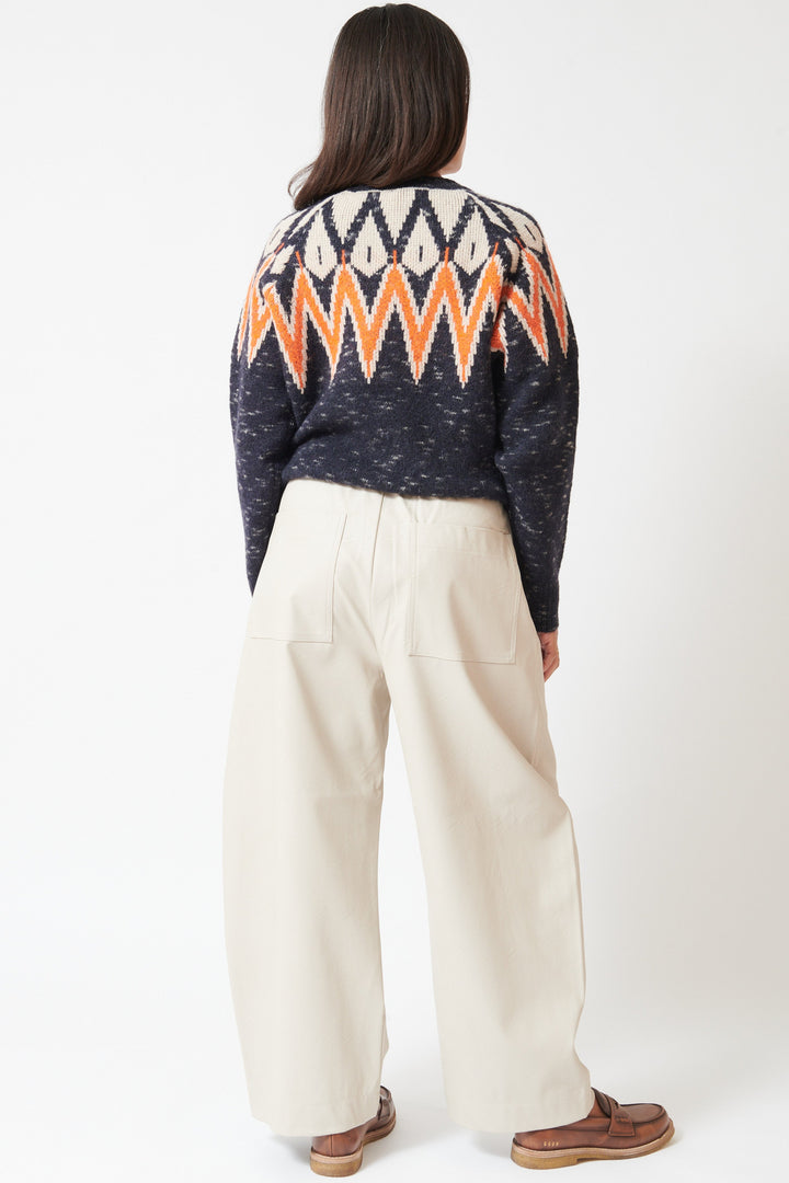 Model wearing Floor Jo Pant rear view