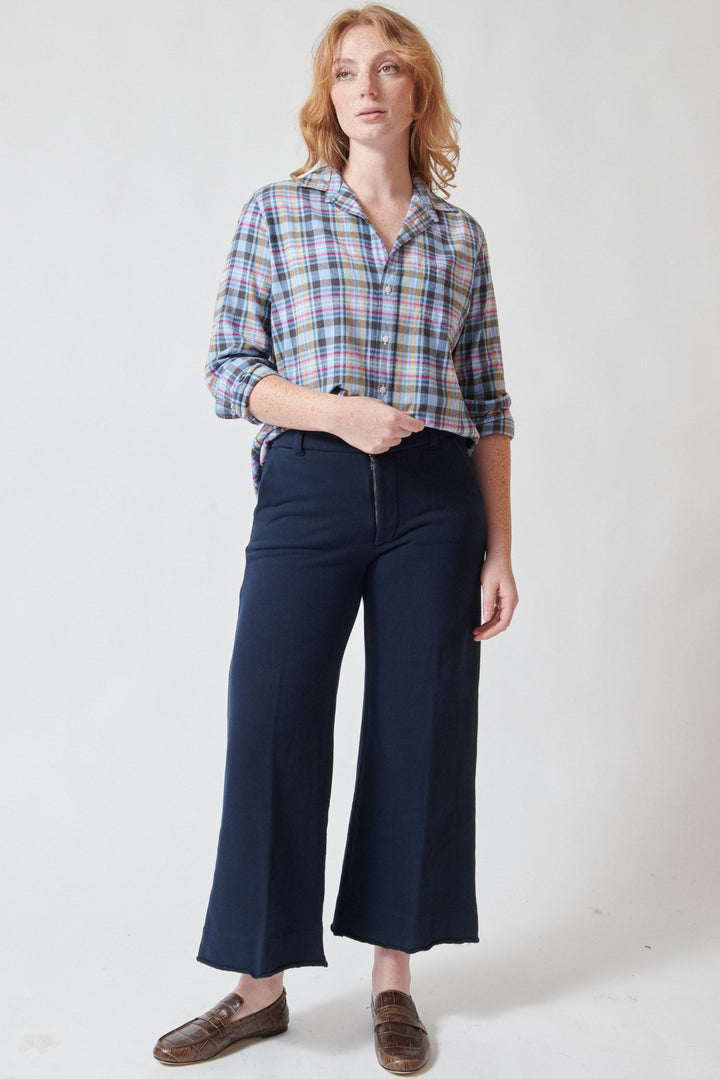 Waverly wearing Frank & Eileen Crop Riley Trouser Sweatpant front view