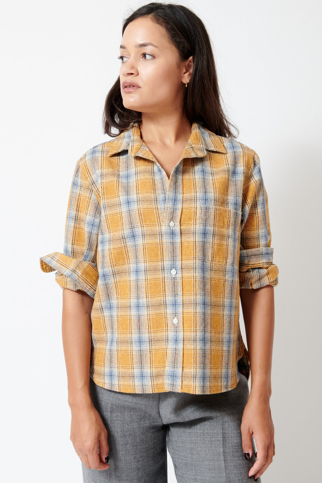 Model wearing Frank & Eileen Silvio Untuckable Button Up Shirt front view