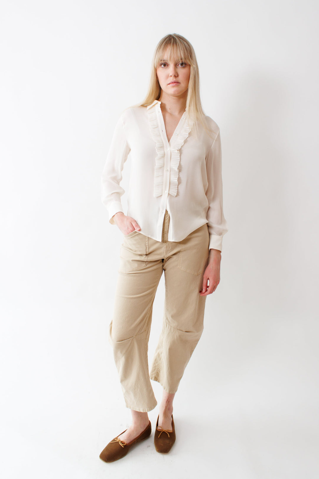 Bailey wears size Nili Lotan Shon Pant front view