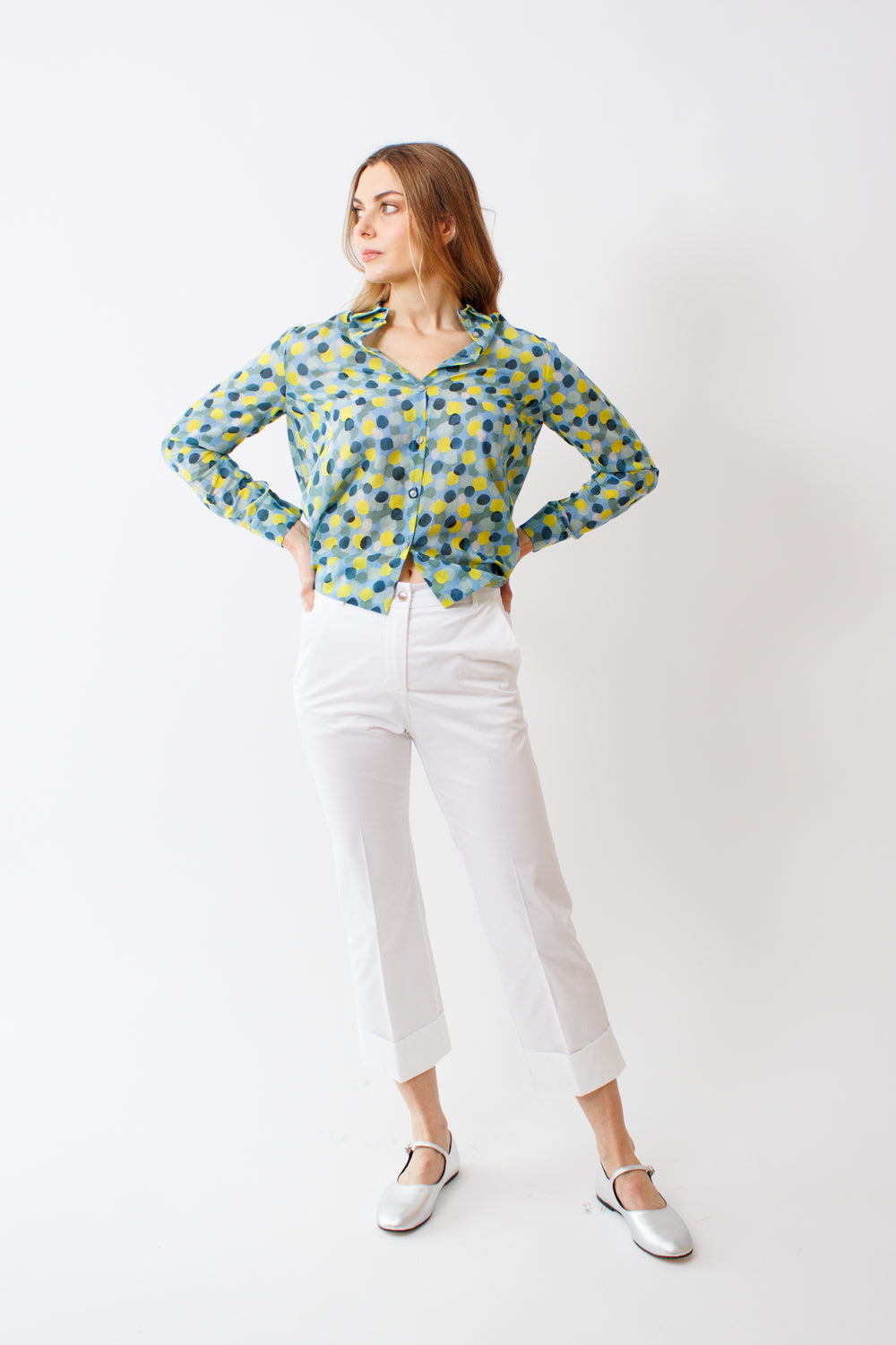 Mari wearing Rosso 35 Trouser w/ Cuff front view 