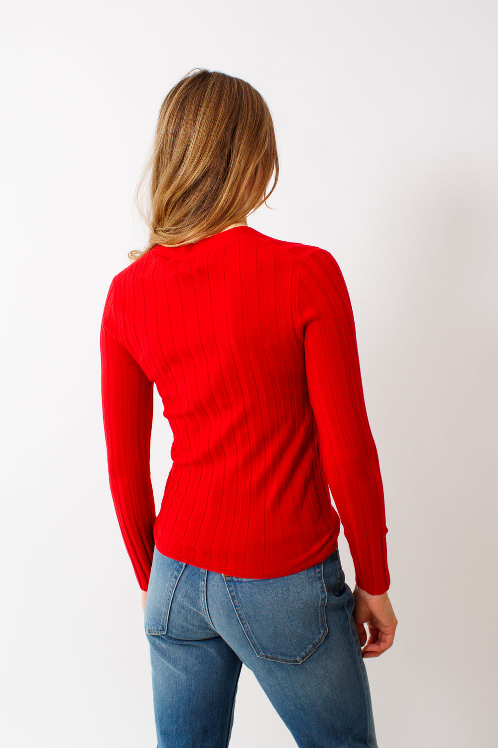Mari wearing Allude Lightweight Virgin Wool Wide Rib Cardigan rear view 
