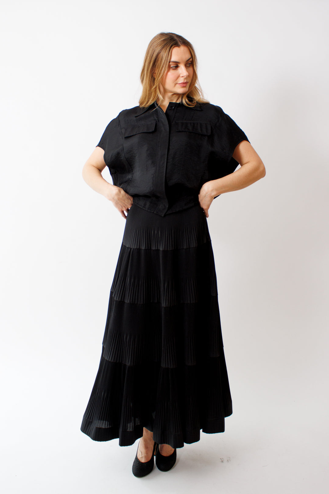 Mari wearing Meimeij Tiered Pleated Full Skirt front view