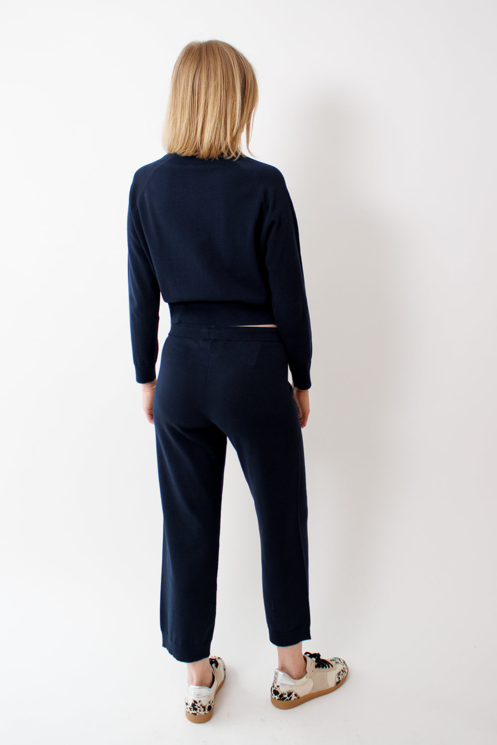 Madi wearing The Great The Lantern Pant rear view