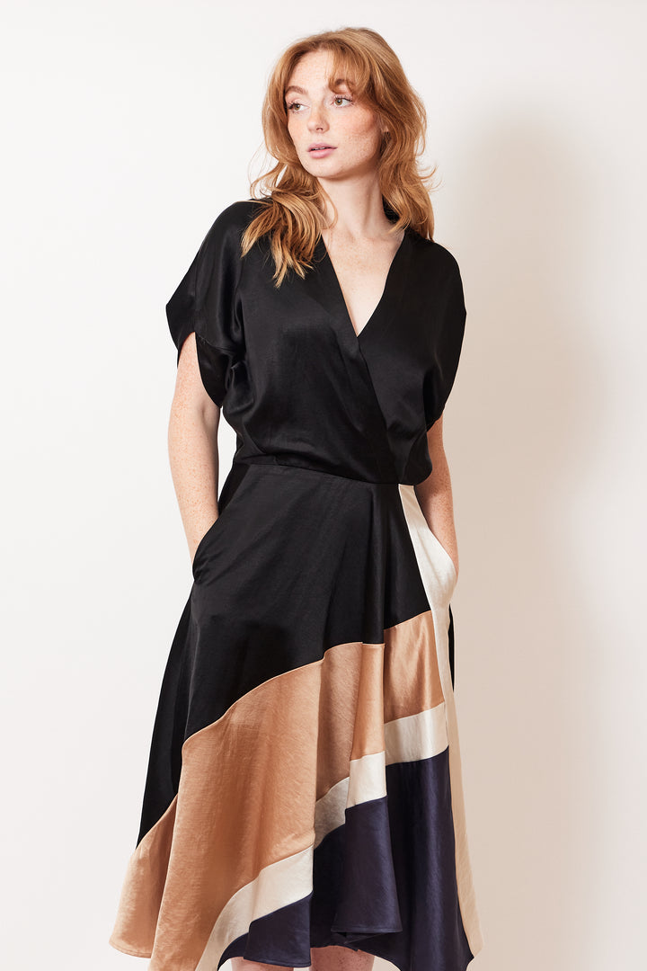Waverly wearing Zero + Maria Cornejo Patchwork Aki Wave Doppio Dress front view