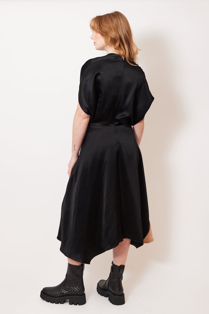 Waverly wearing Zero + Maria Cornejo Patchwork Aki Wave Doppio Dress rear view
