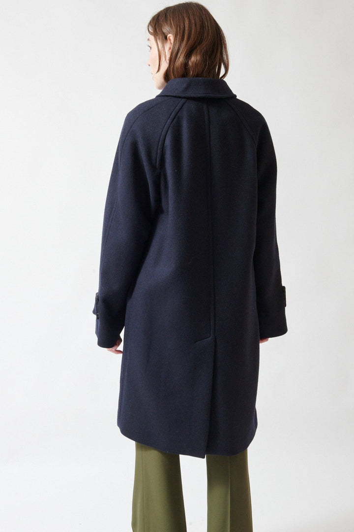 Angela wearing N°21 Harvest Bounty Blanket Coat rear view