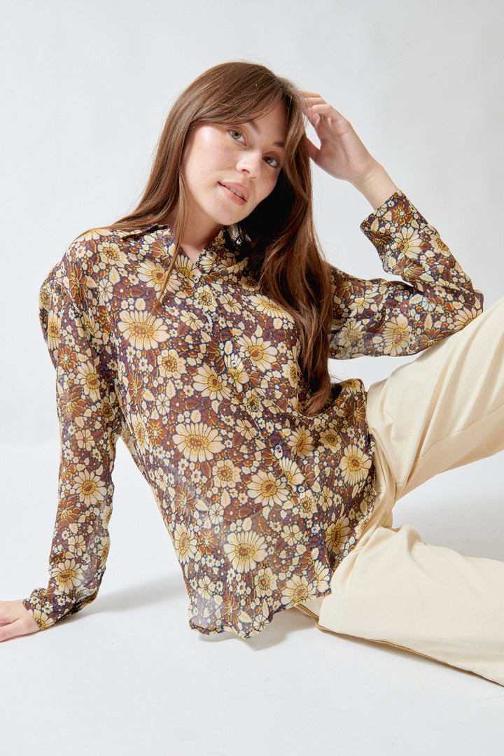 Angela wearing Xirena Beau Shirt front view