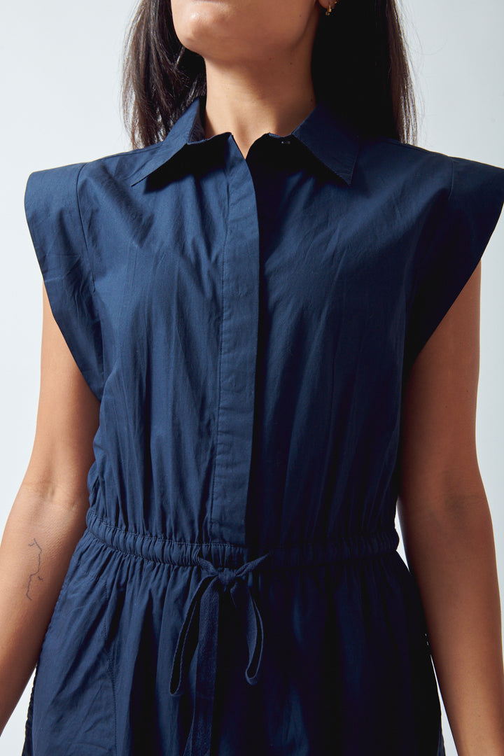 Amanda wearing Lilla P Gusset Sleeve Maxi Dress front/detail view