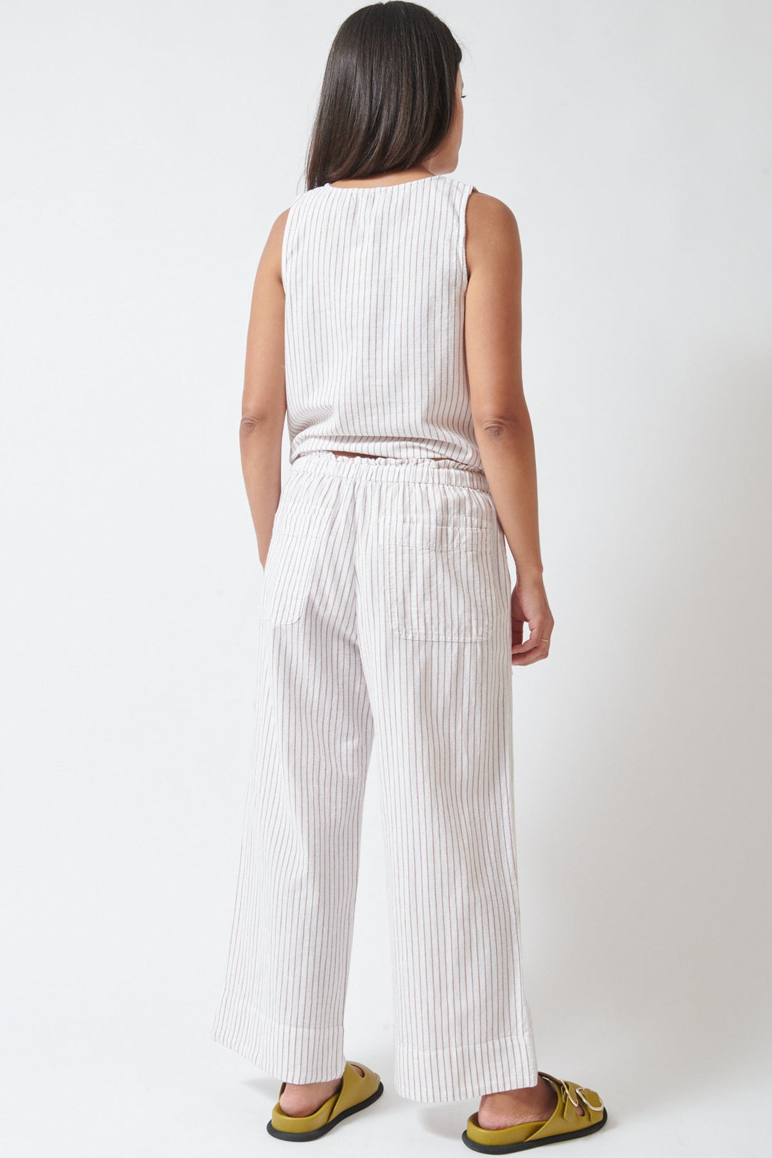 Amanda wearing Lilla P Striped Pant Bark Stripe rear view