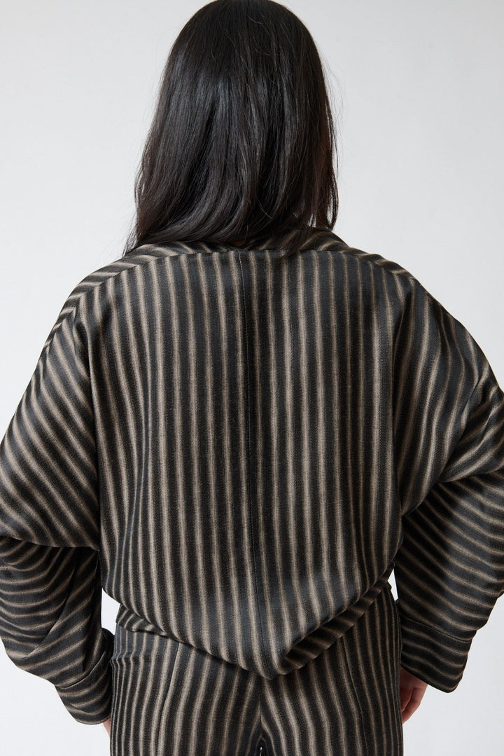 Lilly wearing Zero + Maria Cornejo Long Sleeve Blur Stripe Akeo Shirt Brown Black rear view