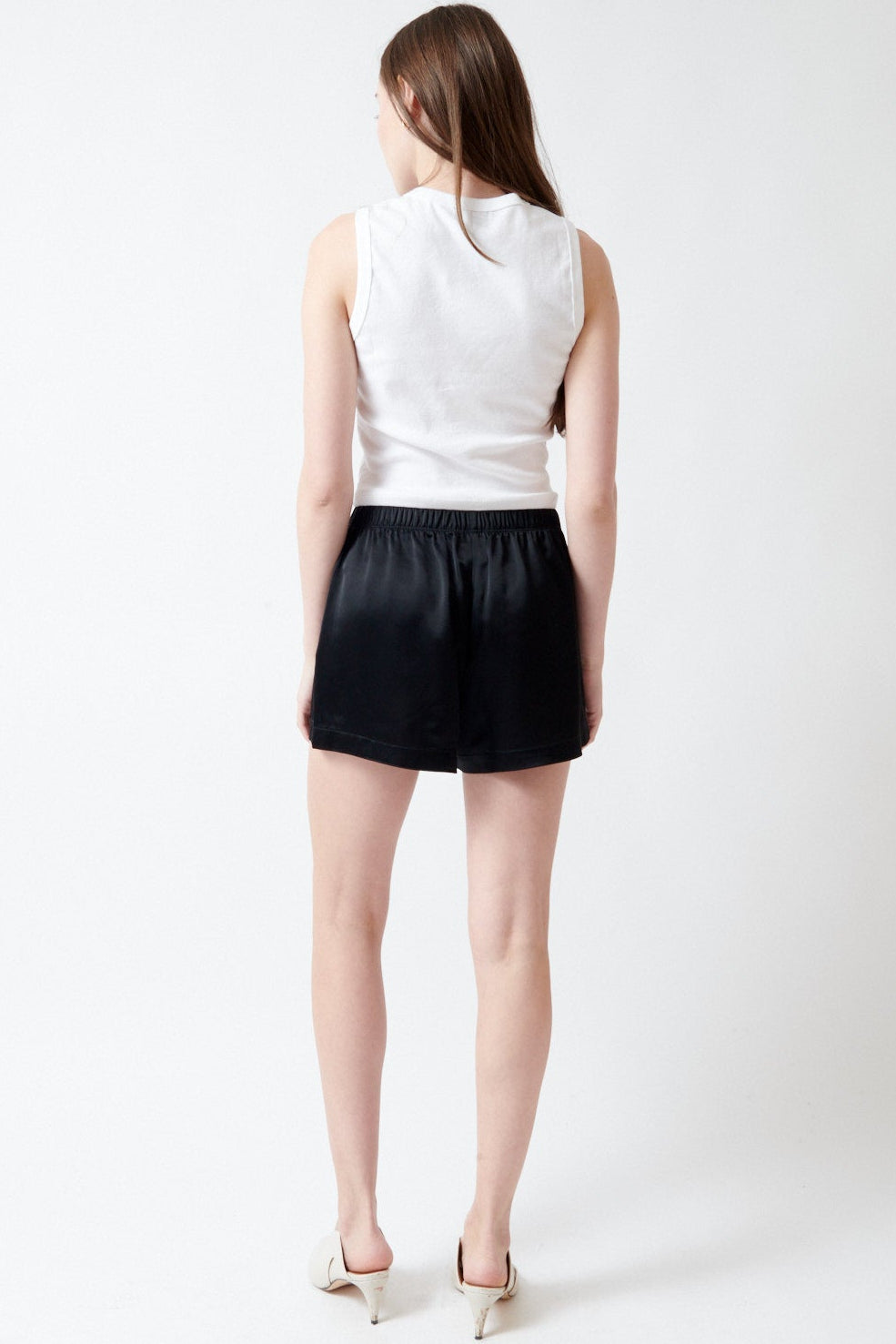 Angela wearing LESET Barb Boxer Short rear view