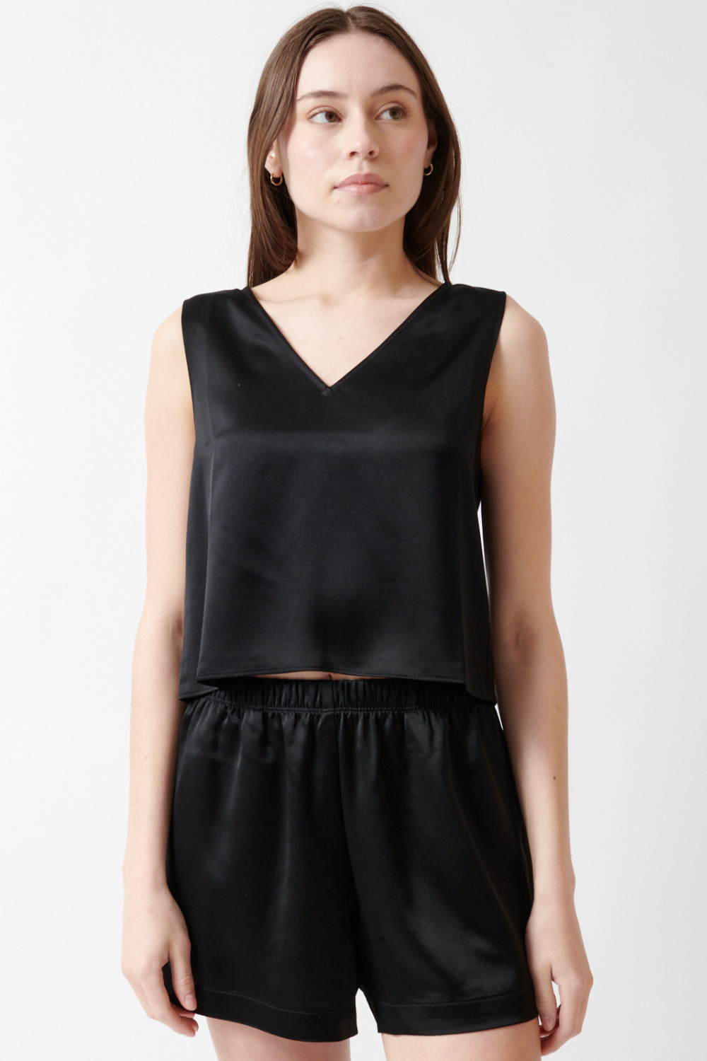 Angela wearing LESET Barb V Neck Shell front view