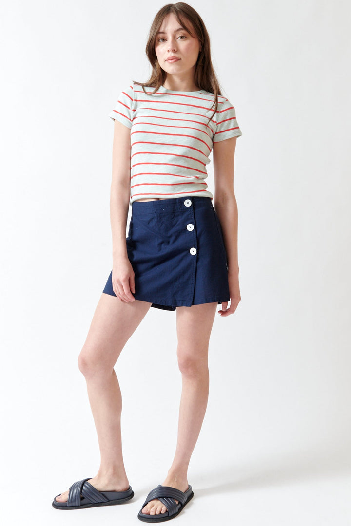 Angela wearing Lilla P Linen Blend Skort Navy front view