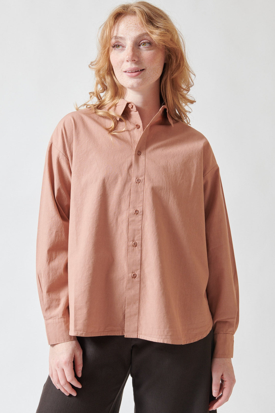Waverly wearing Labo.Art Aeolian Egypt Shirt front view