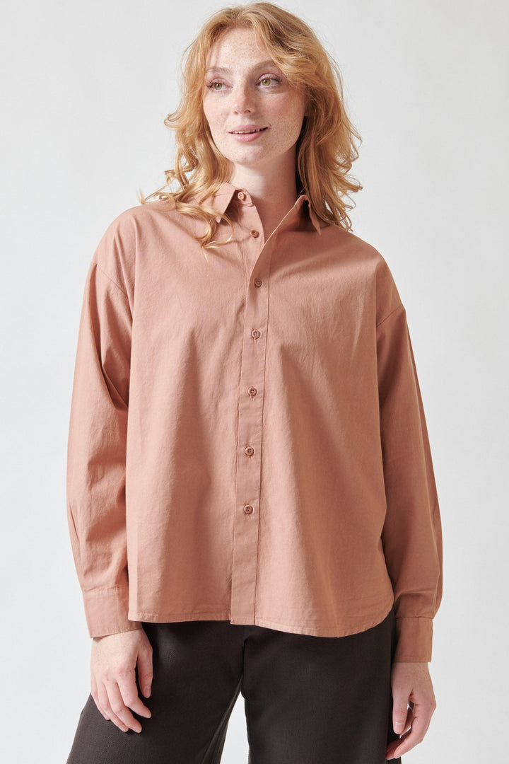 Waverly wearing Labo.Art Aeolian Egypt Shirt front view