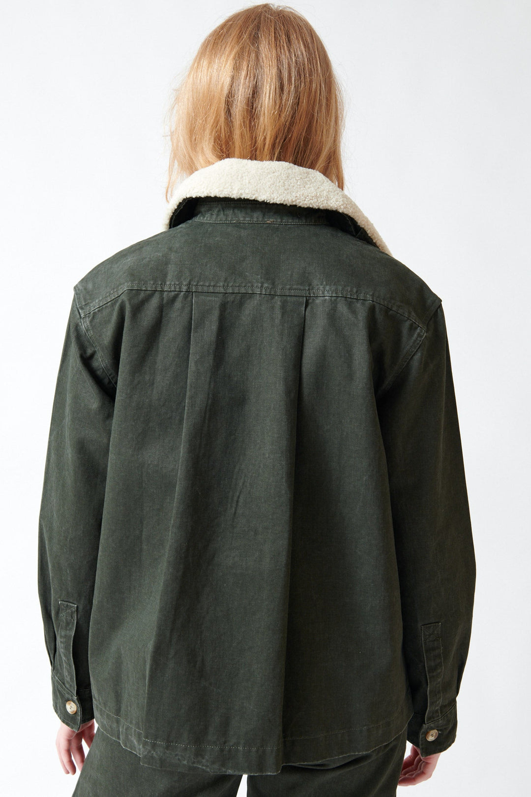 Waverly wearing Lilla P Washed Twill Pleat Back Jacket rear view