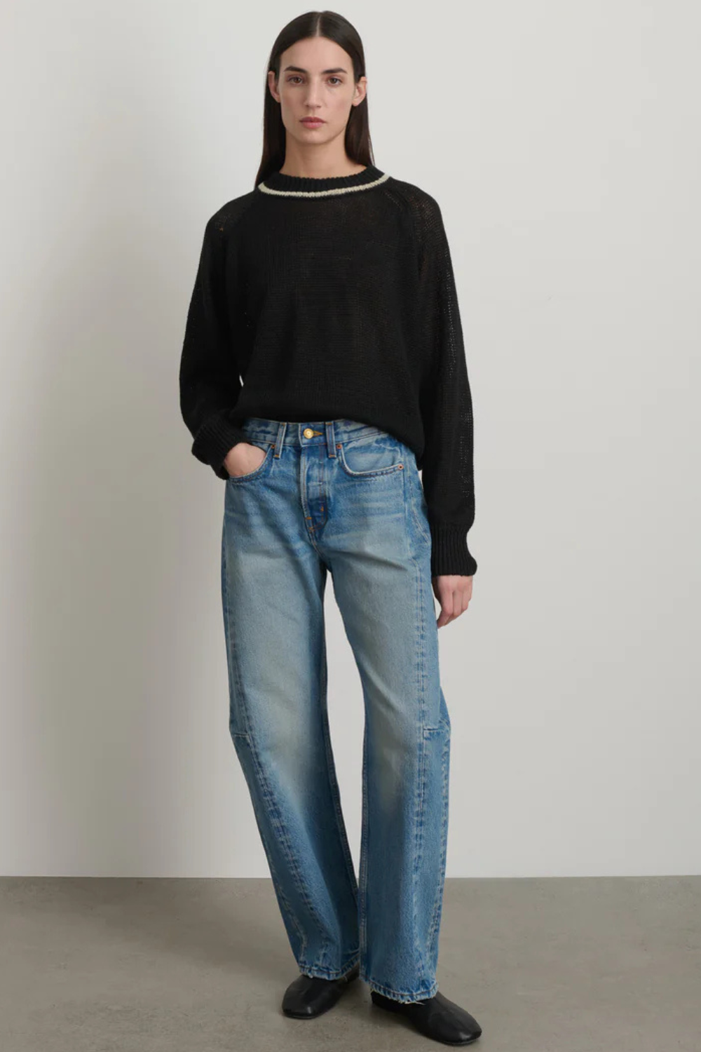Model wearing B SIDES Slim Lasso front view
