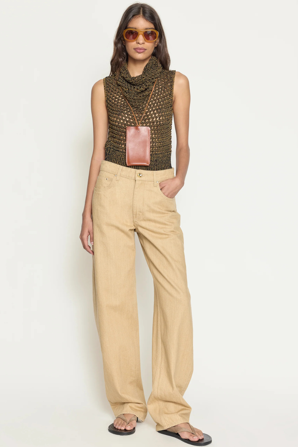 Model wearing OSSOU Rider Jean Clay Wash front view