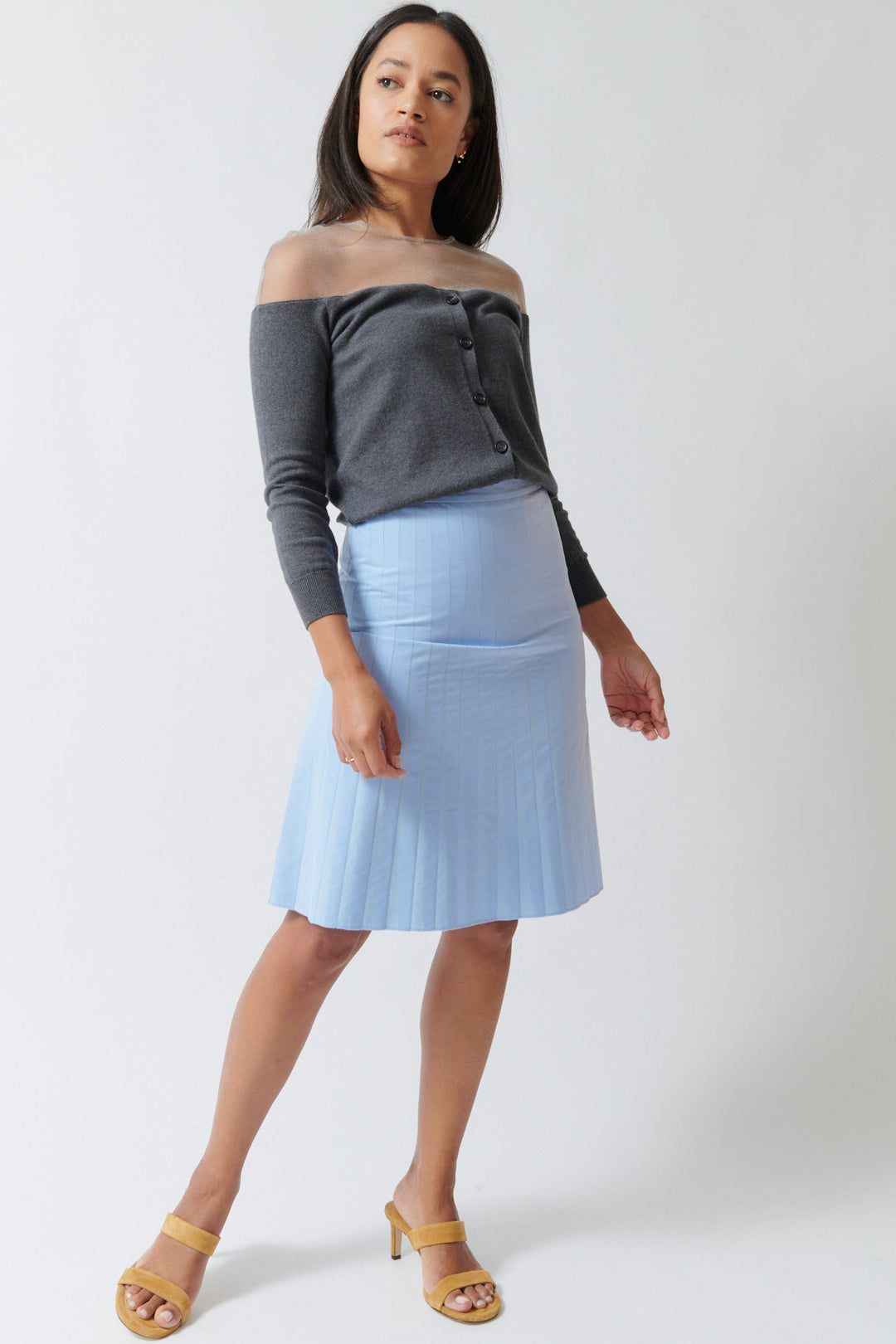 Amanda wearing MM6 Maison Margiela Fused Light Cotton Poplin Pleat Look Skirt front view