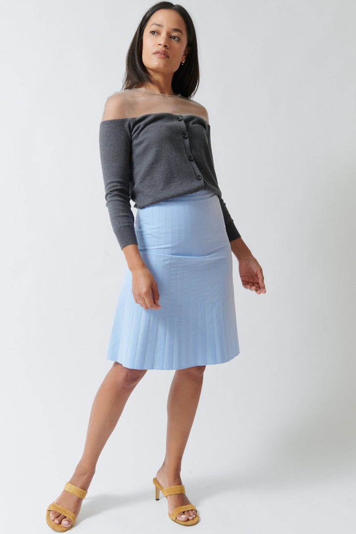 Amanda wearing MM6 Maison Margiela Fused Light Cotton Poplin Pleat Look Skirt front view