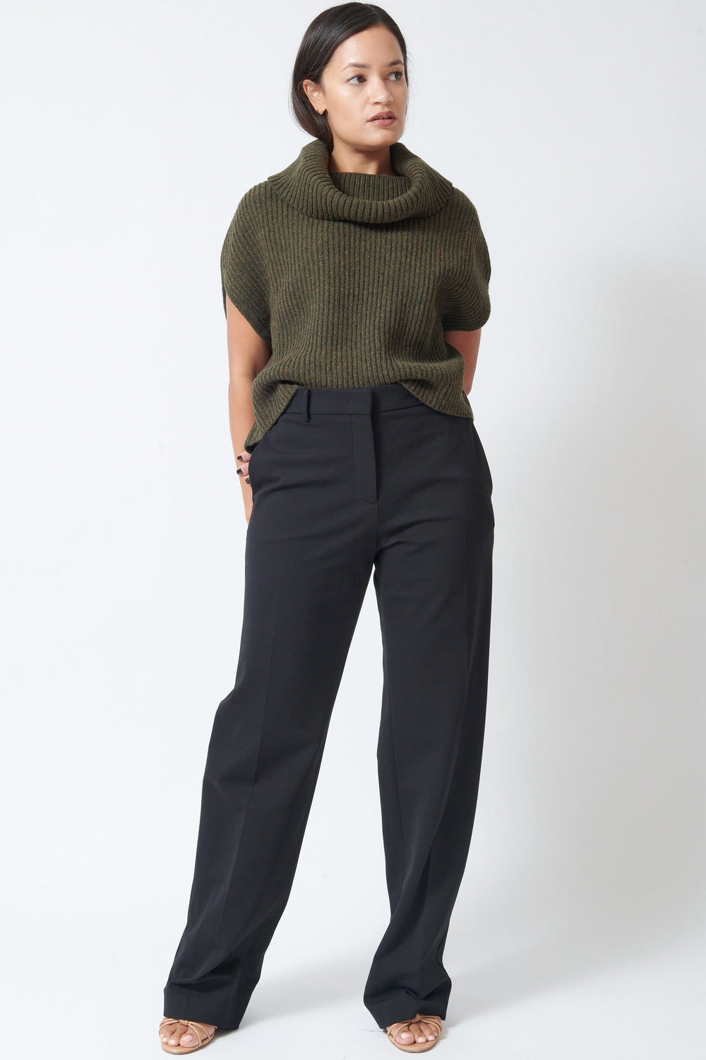 Amanda wearing Mantu Compact Jersey Trousers front view