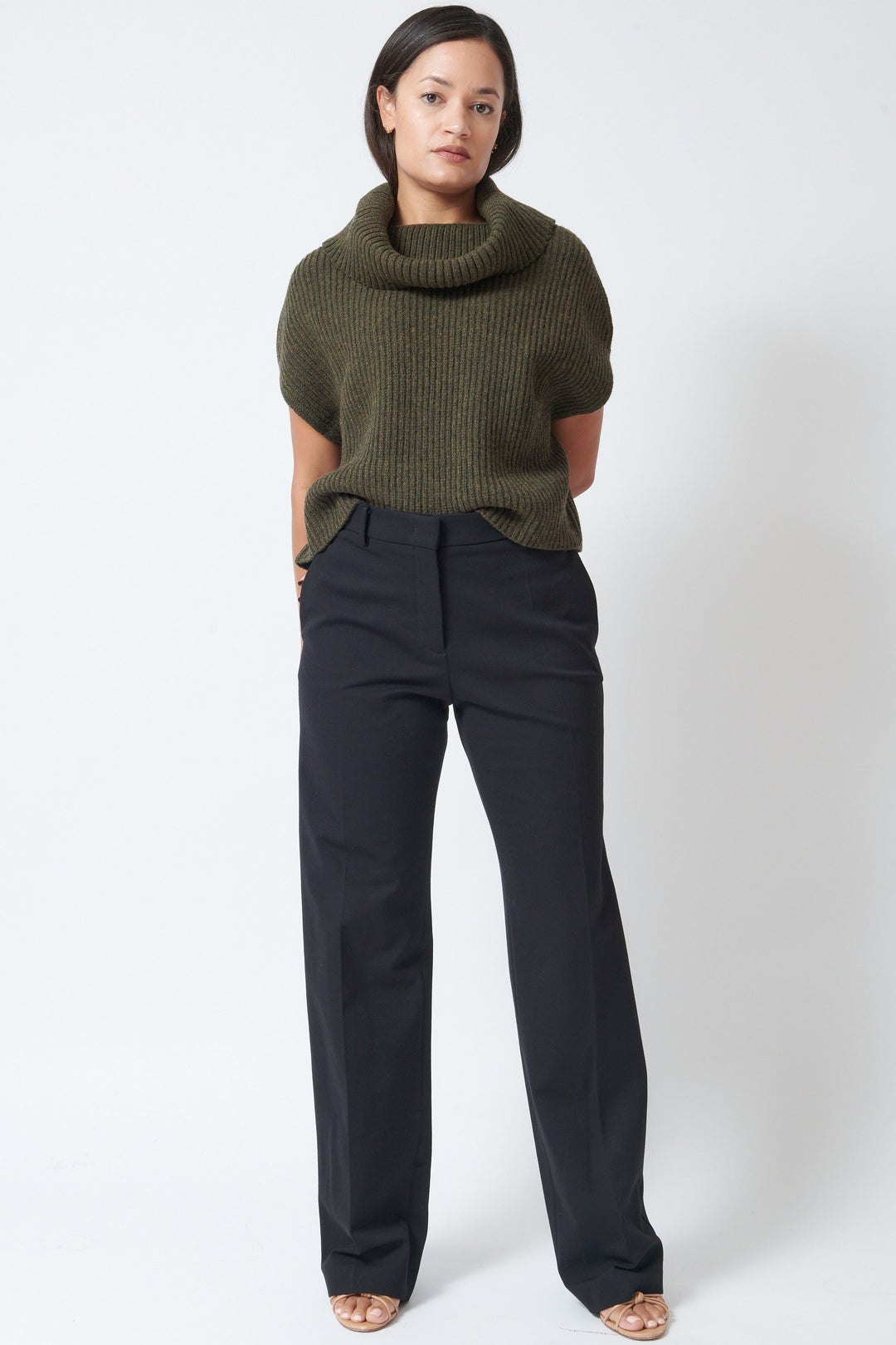 Amanda wearing Mantu Compact Jersey Trousers front view