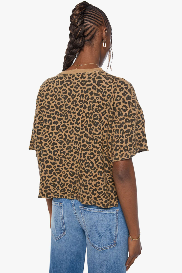 Model wearing Mother Denim The SS Boxy Ringer rear view