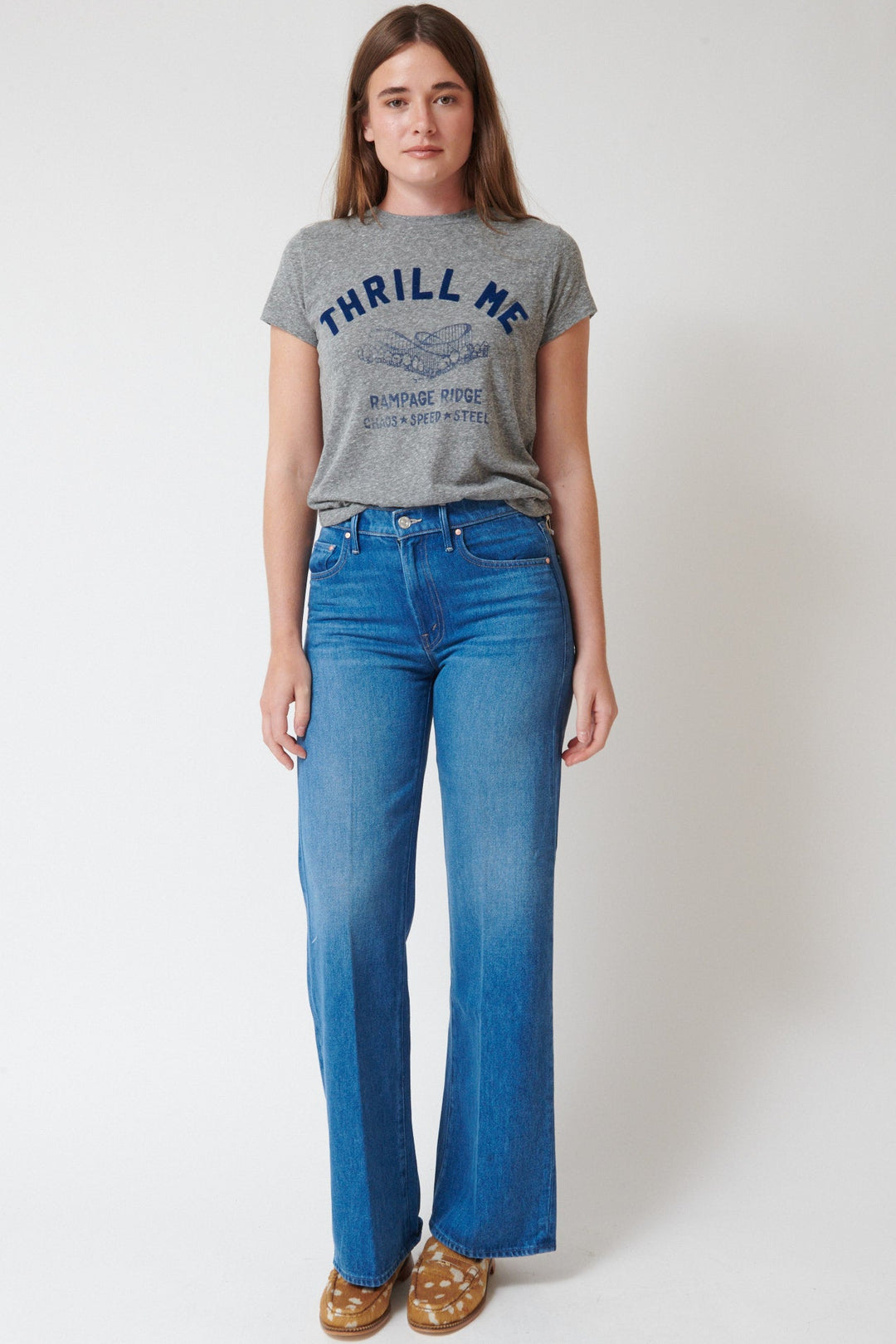 Julia wearing Mother Denim The Mid Rise Lasso Sneak front view