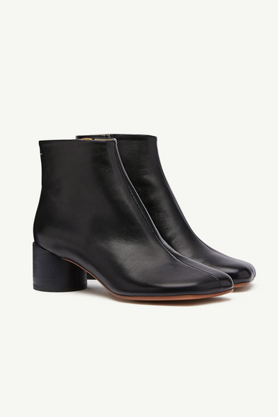 MM6 Maison Margiela Anatomic Classic Ankle Boots Front-ish