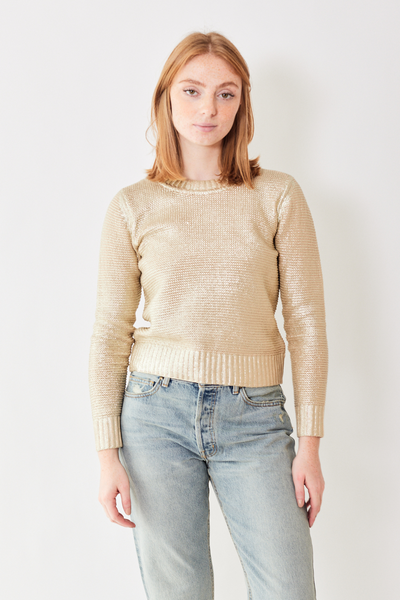 Model wearing The Great shrunken pullover sweater.