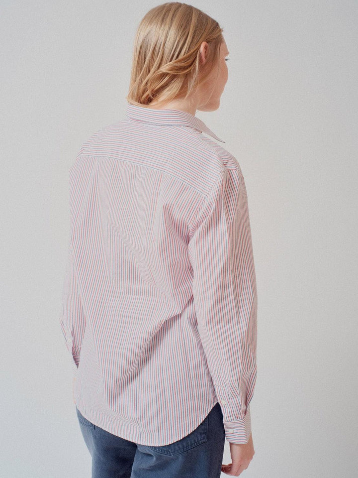 Madi wearing Nili Lotan Raphael Classic Shirt rear view