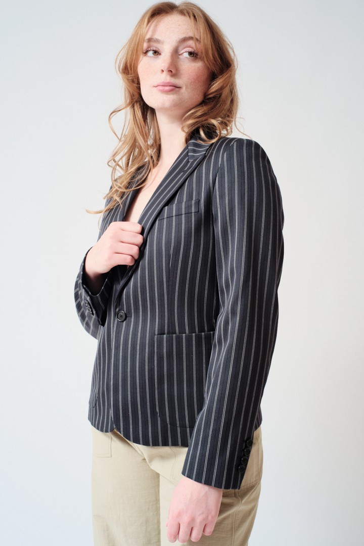 Waverly wearing Nili Lotan Delphine Blazer front view