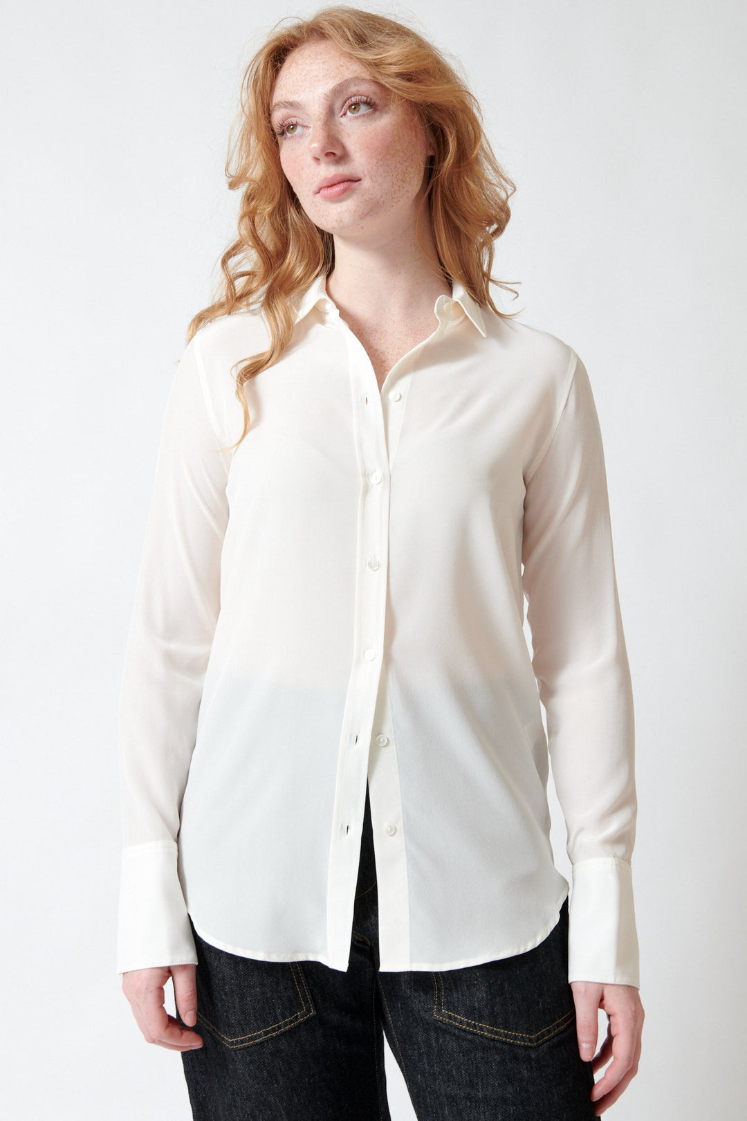 Waverly wearing Nili Lotan Thelma Slim Shirt Ivory front view