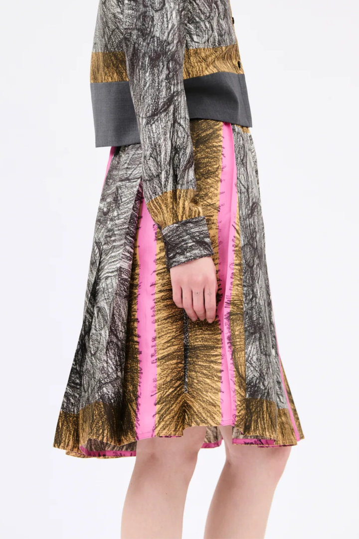 Model wearing Odeeh Foulard Scribbles Skirt Black White side view