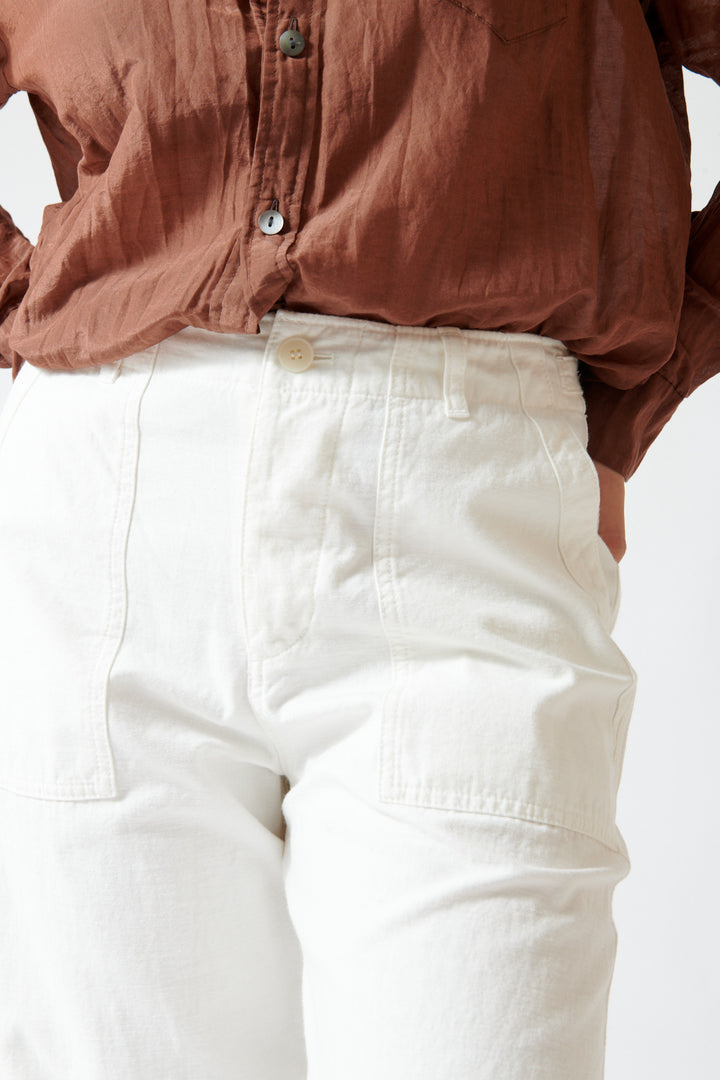 Lilly wearing Pas de Calais Brushed Cotton Back Satin Baker Pants White  front detail view