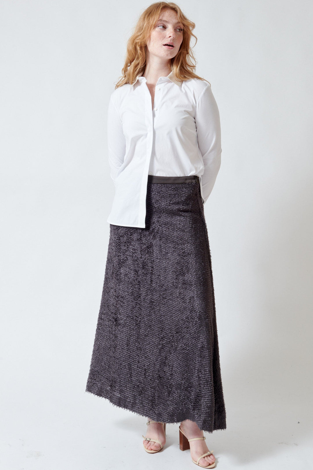 Model wearing Peserico Light Viscose Fil Coupe Skirt front view