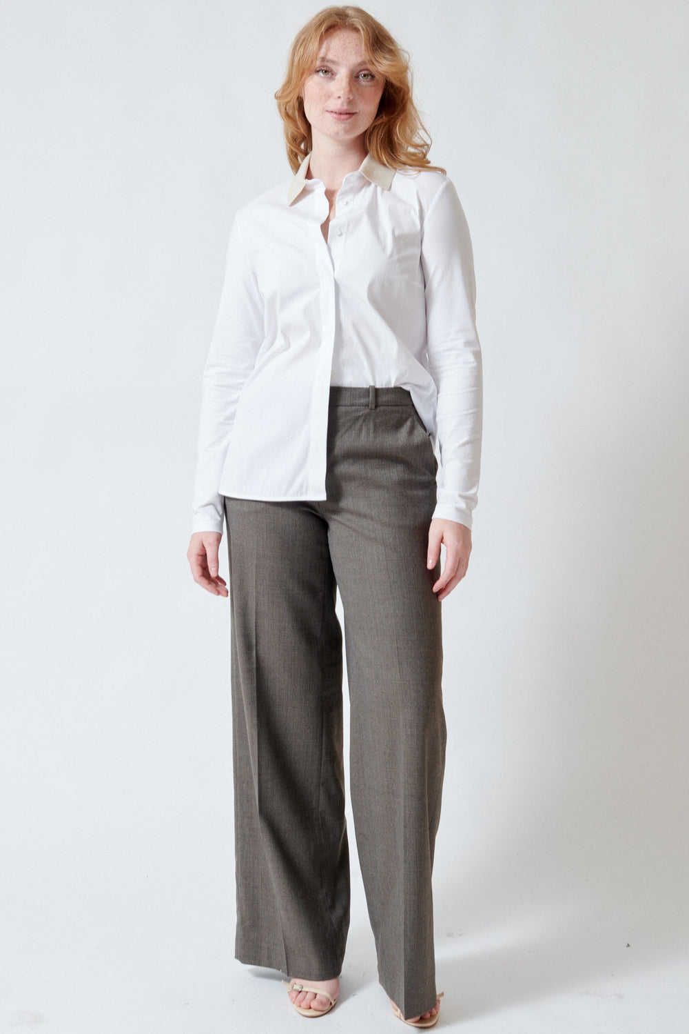 Waverly wearing Peserico Stretch Wool Blend Micro Pattern Flannel Pants front view