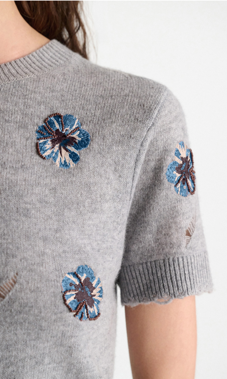 Model wearing Dorothee Schumacher Blooming Statements Pullover detail view