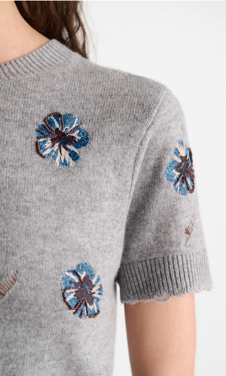Model wearing Dorothee Schumacher Blooming Statements Pullover detail view