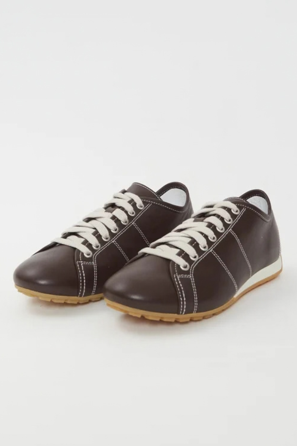 Flat lay of Sofie D'Hoore Flint Sneaker front/side view