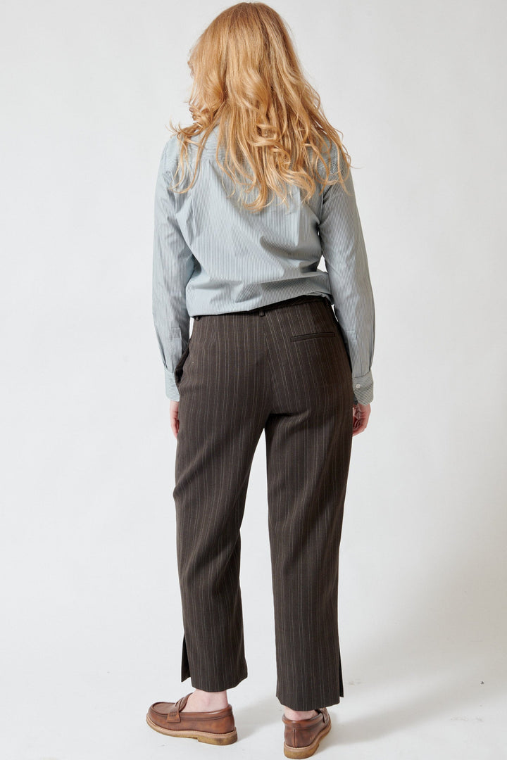 Waverly wearing TWP Roberts Pant rear view