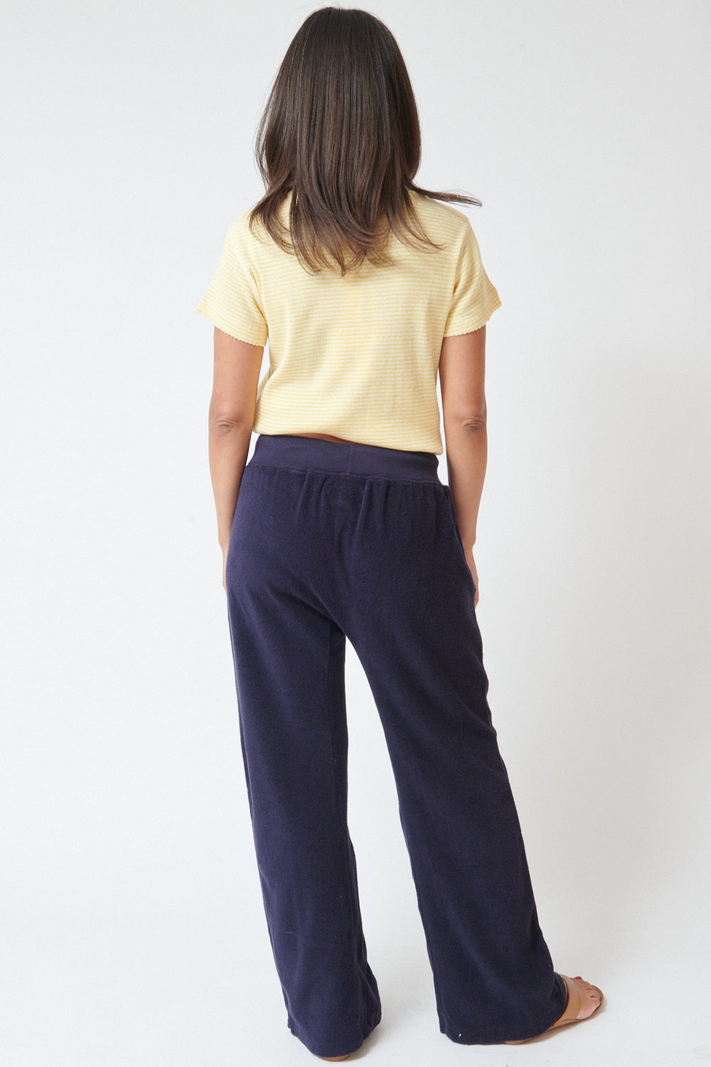 Amanda wearing The Great The Micro Terry Horseshoe Sweatpant rear view