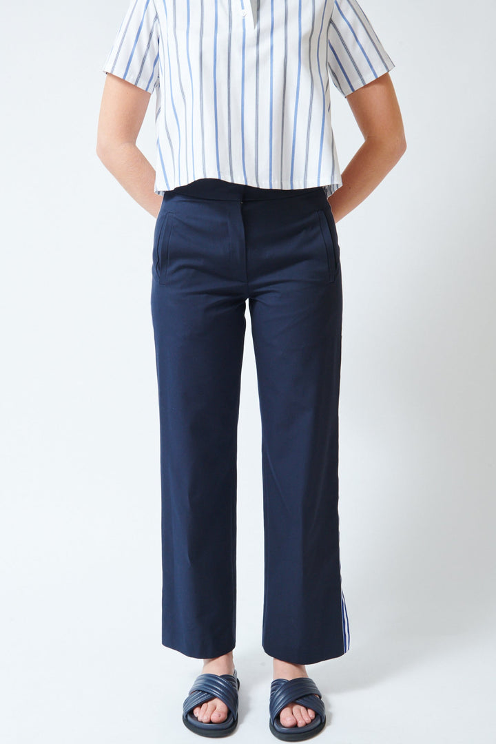 Julia wearing WE-AR4 The Street Pant Navy front view