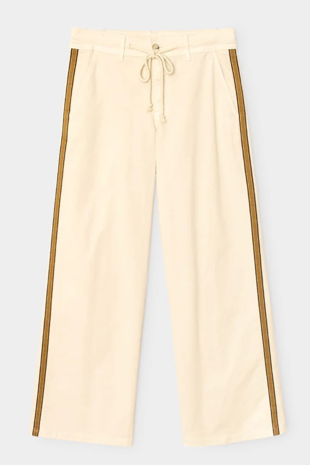 Flat lay of Xirena Bradshaw Pant Off White front view