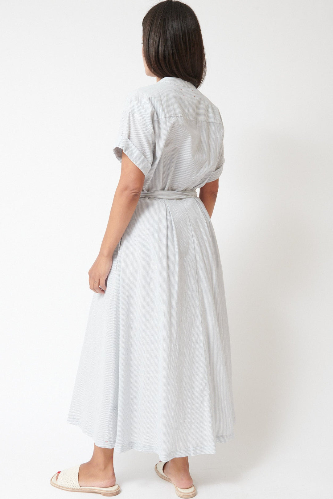 Amanda wearing Xirena Cate Dress Windward Stripe rear view