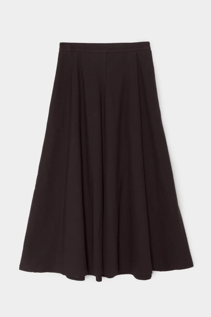 Fla lay of Xirena Stela Skirt Black front view