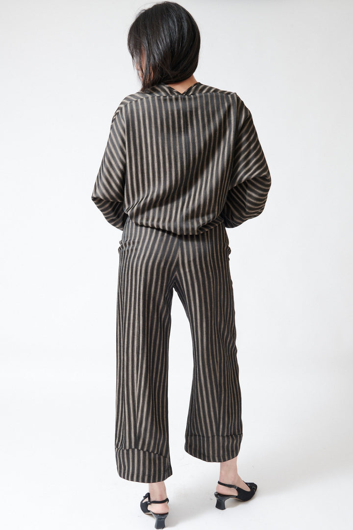 Lilly wearing Zero + Maria Cornejo Aissa Blur Stripe Cargo Pant Brown Black rear view