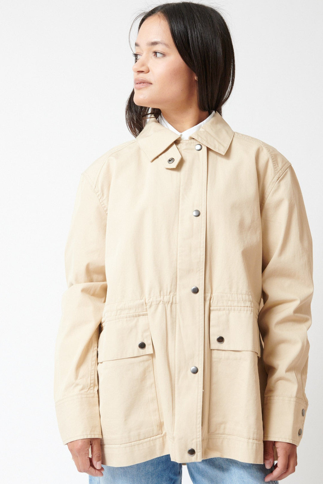 Amanda wearing ATM Anthony Thomas Melillo Interior Waist Toggle Jacket With Backside Inverted Pleat Macadamia front view