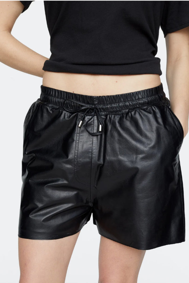 ATM Anthony Thomas Melillo Leather Pull On Short